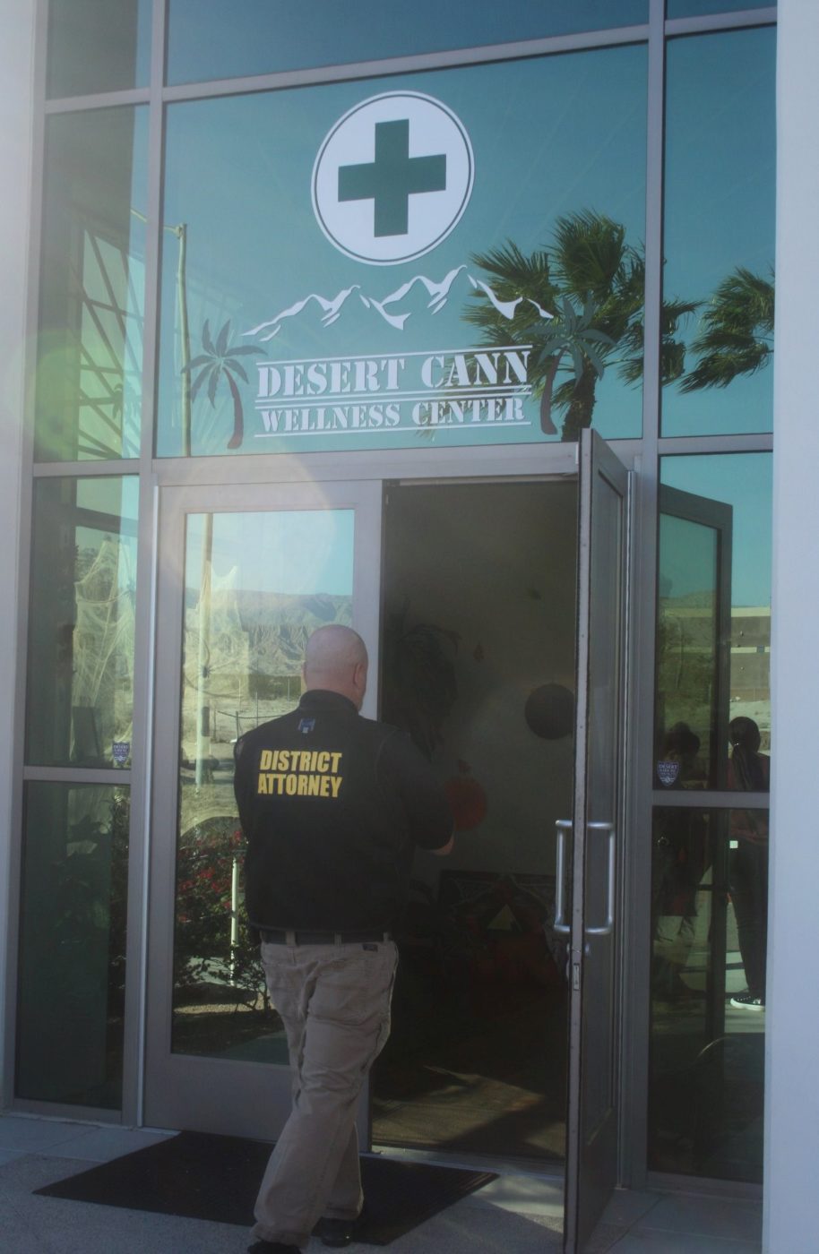 Riverside County Busts Illegal Cannabis Dispensary - California ...